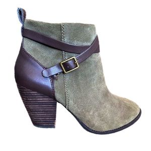 Lucky Brand Green Suede Leather Yustina Booties 9.5 Stacked Heel Boots Camo